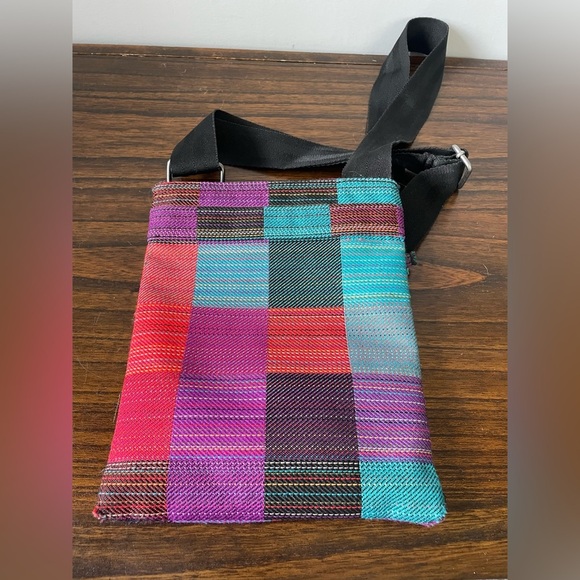 Dakine, multicolor mini pouch purse shoulder bag with nylon adjustable strap EUC - Picture 4 of 5